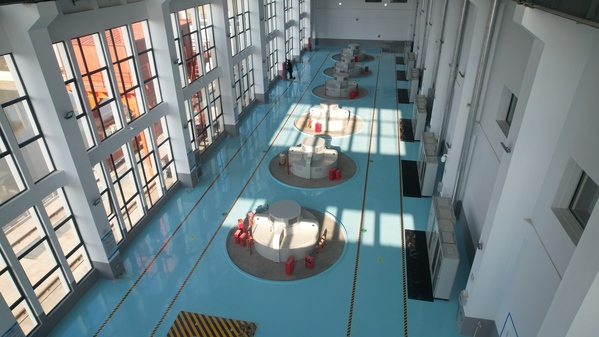 望江縣合成圩幸福河南站項(xiàng)目主泵房?jī)?nèi)電機(jī)正在運(yùn)行。(四公司 趙鵬 ).jpg